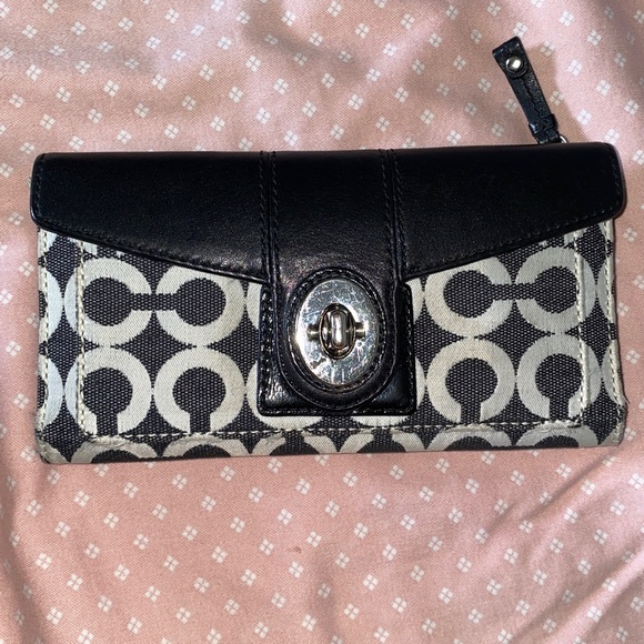 Coach set - Picture 3 of 10